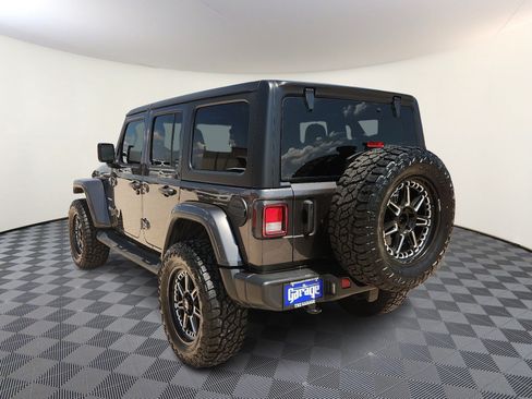 Used 2023 Jeep Wrangler Unlimited Sahara AWD/4WD image 3