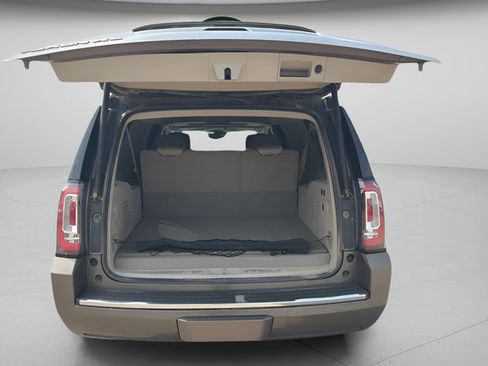 Used 2016 GMC Yukon XL Denali w/ Open Road Package AWD/4WD image 8