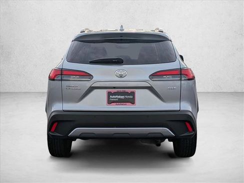 Used 2024 Toyota Corolla Cross XLE image 7