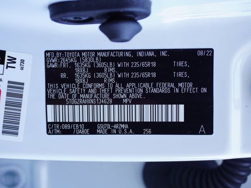 Used 2022 Toyota Highlander XLE image 38