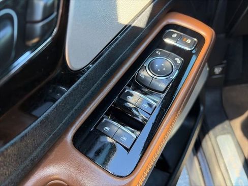 Used 2020 Lincoln Aviator Reserve w/ Equipment Group 202A image 11