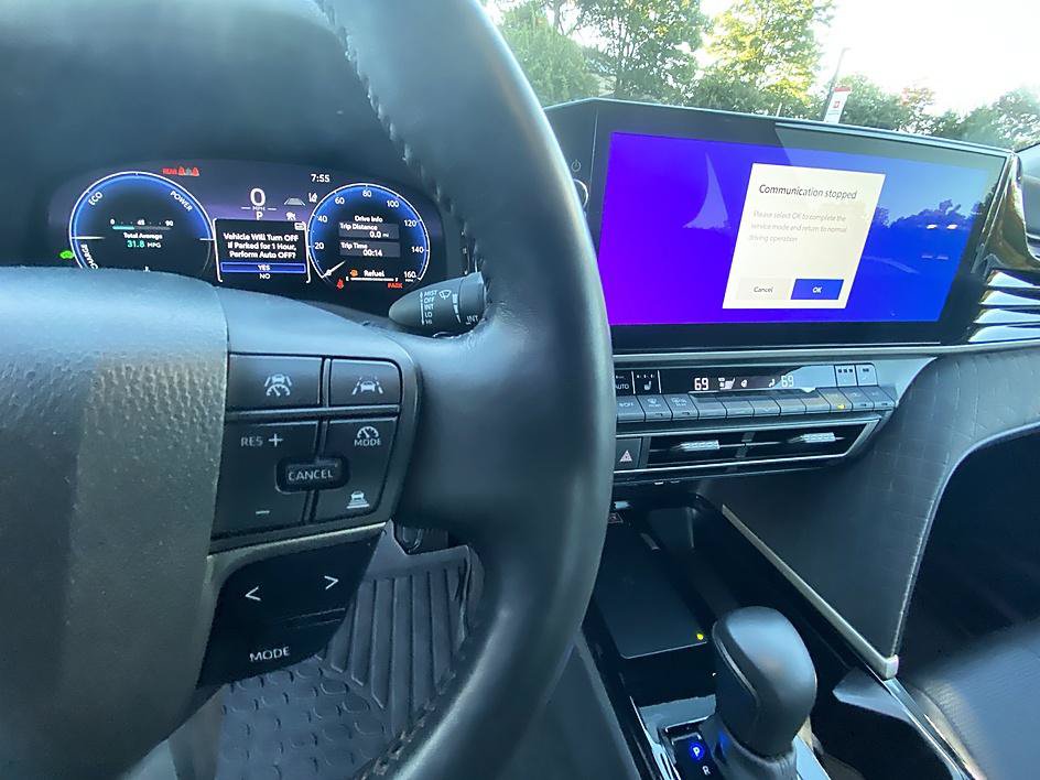 Certified 2025 Toyota Camry XLE FWD image 15