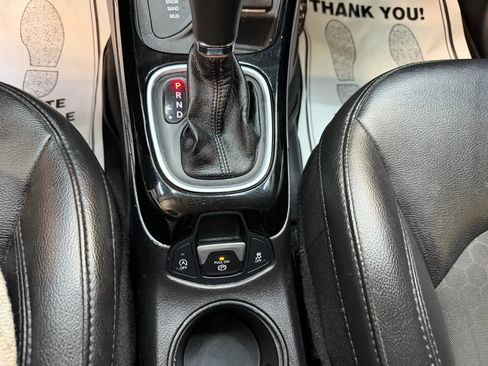 Used 2019 Jeep Compass Latitude image 26