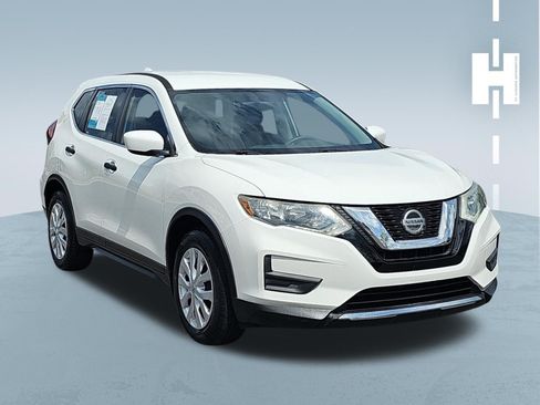 Used 2018 Nissan Rogue S FWD image 1