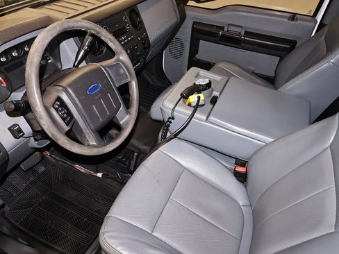 Used 2014 Ford F350 XL w/ Power Equipment Group image 26