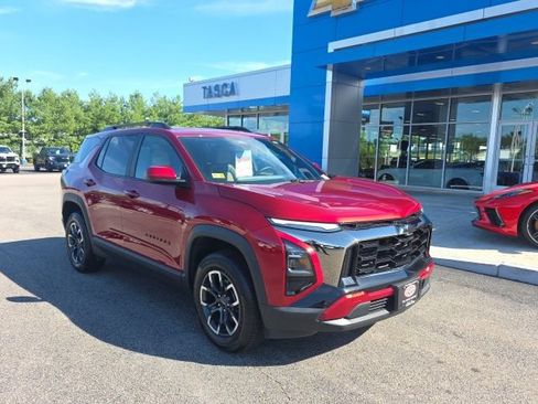 Used 2025 Chevrolet Equinox ACTIV AWD/4WD image 1