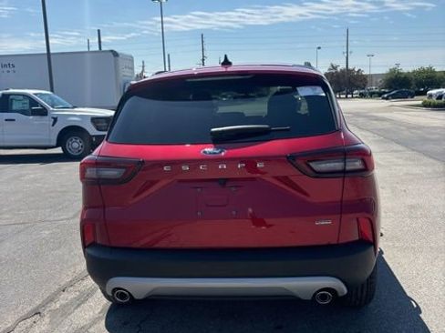 New 2024 Ford Escape SE image 6