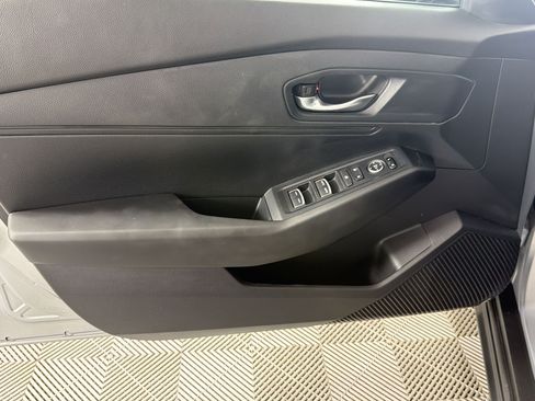 Used 2025 Honda Accord LX image 11