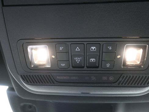 Used 2023 Ford Explorer Platinum w/ Technology Package image 15