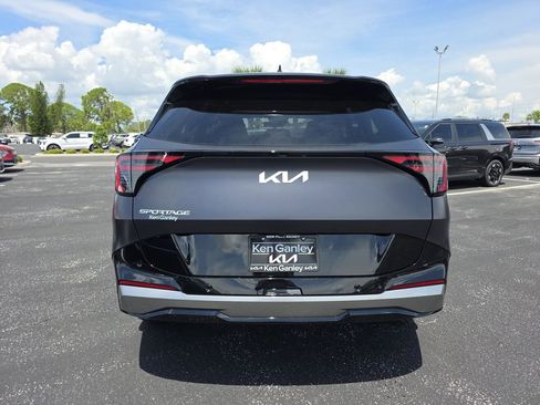 New 2026 Kia Sportage SX FWD image 7