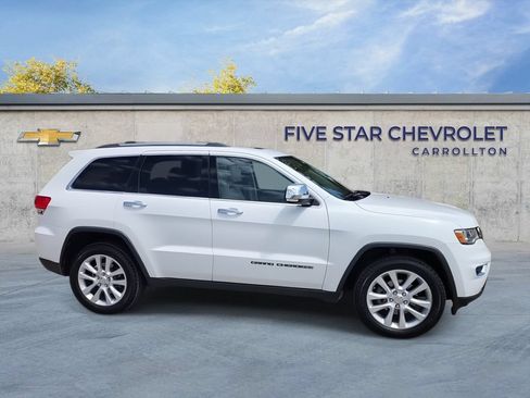 Used 2017 Jeep Grand Cherokee Limited w/ Trailer Tow Group IV AWD/4WD image 9