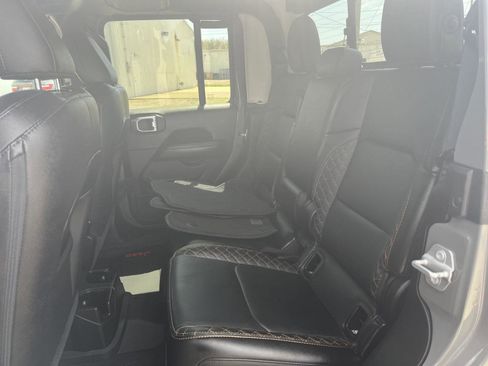 Used 2022 Jeep Gladiator Overland AWD/4WD image 31