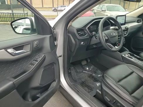 Used 2020 Ford Escape SEL image 13