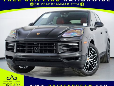 Used 2024 Porsche Cayenne image 1