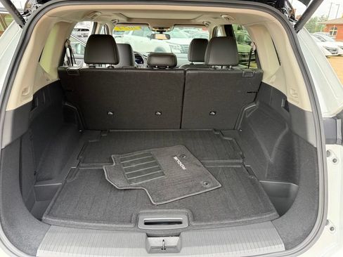 Certified 2024 Nissan Rogue Platinum w/ Platinum Premium Package FWD image 11