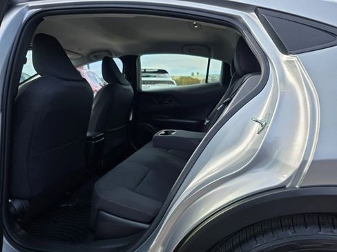 Used 2023 Toyota Prius Prime Premium image 16