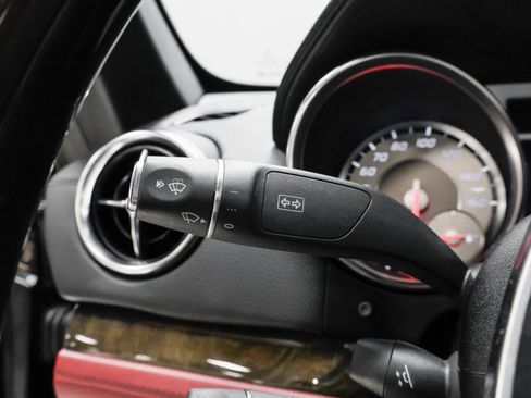 Used 2013 Mercedes-Benz SL 550 SL 550 w/ Premium Pkg image 12