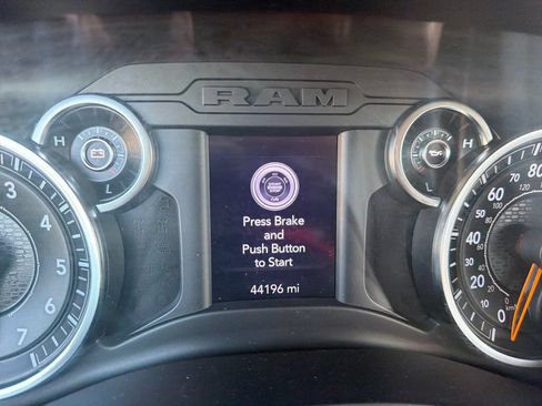 Used 2020 RAM 1500 Big Horn AWD/4WD image 17