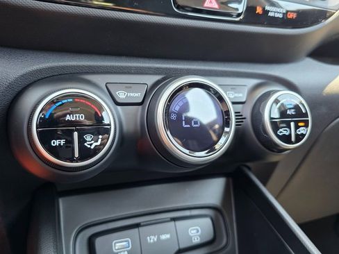 New 2025 Hyundai Venue SEL image 29