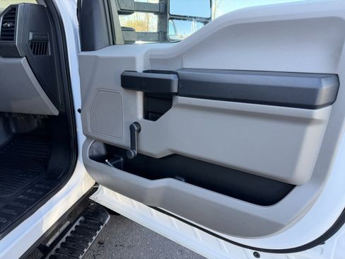 Used 2019 Ford F550 XL image 12