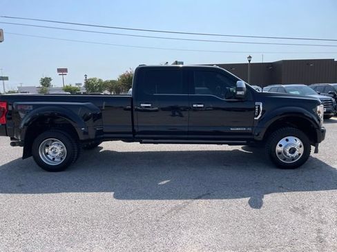 Used 2022 Ford F450 Platinum w/ FX4 Off-Road Package AWD/4WD image 4