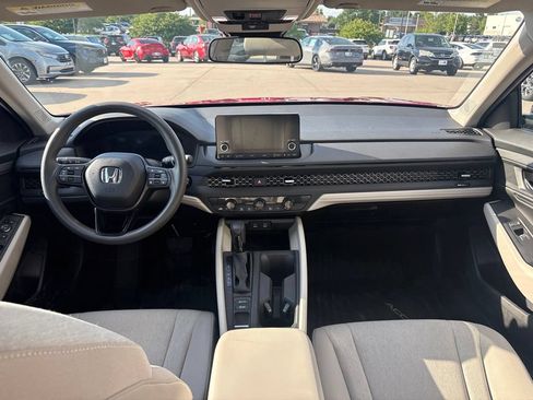 Certified 2025 Honda Accord SE image 33
