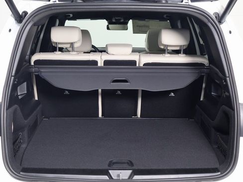 New 2026 Mercedes-Benz GLB 250 4MATIC image 8