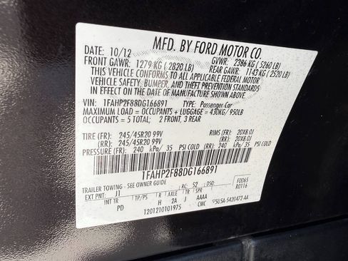 Used 2013 Ford Taurus Limited FWD image 35