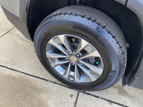 Used 2025 Chevrolet Equinox LT image 30