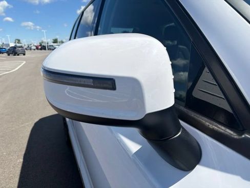 Used 2022 Kia Telluride EX w/ EX Premium Package AWD/4WD image 5