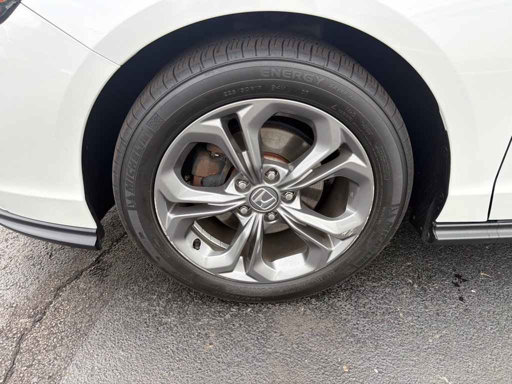 Used 2023 Honda Accord EX image 10