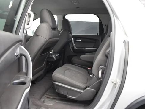 Used 2010 GMC Acadia SLE FWD image 15