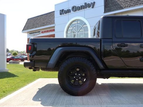 Used 2022 Jeep Gladiator Sport AWD/4WD image 41
