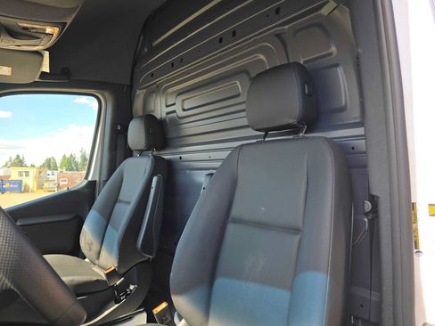 Used 2026 Mercedes-Benz Sprinter 2500 image 20