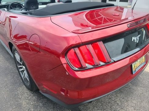 Used 2017 Ford Mustang Premium RWD image 3