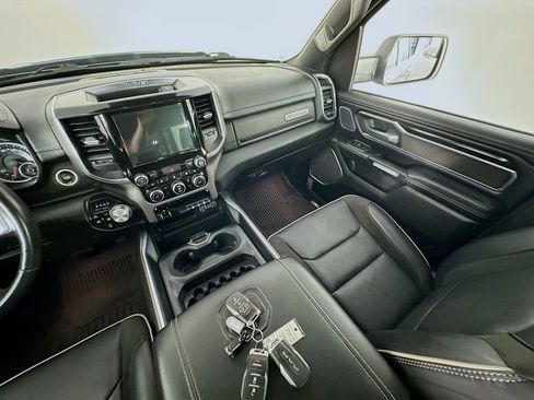 Used 2022 RAM 1500 Laramie AWD/4WD image 11