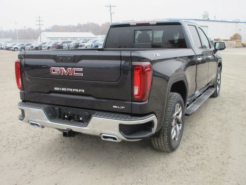 New 2026 GMC Sierra 1500 SLT w/ SLT Premium Plus Package image 5