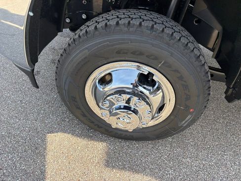 New 2026 RAM 3500 Tradesman AWD/4WD image 26