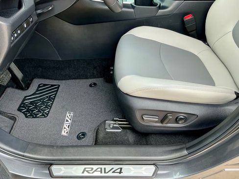 Used 2025 Toyota RAV4 XLE Premium w/ Weather Package FWD image 43
