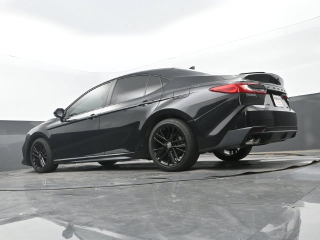 Used 2025 Toyota Camry SE FWD image 10