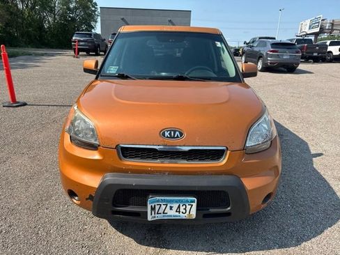 Used 2011 Kia Soul + FWD image 2