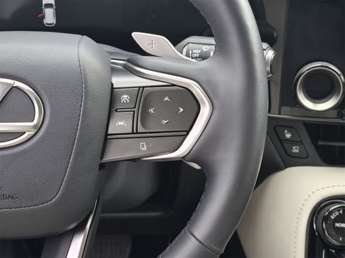 Used 2025 Lexus NX 450h+ AWD w/ Luxury Package image 26