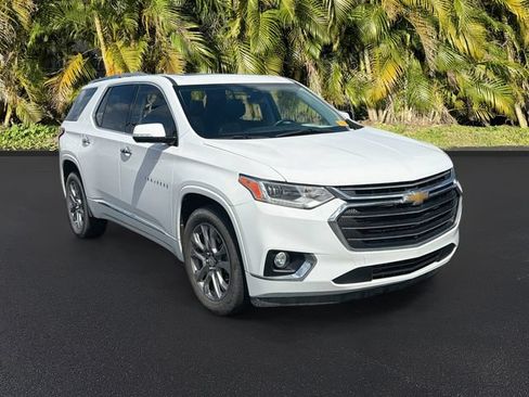 Used 2018 Chevrolet Traverse Premier AWD/4WD image 2