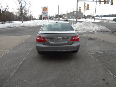 Used 2011 Mercedes-Benz E 350 4MATIC Sedan w/ Premium 1 Pkg image 16