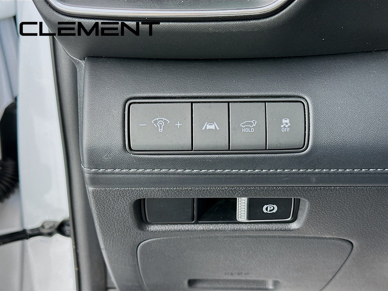 Used 2021 Hyundai Santa Fe Limited FWD image 14