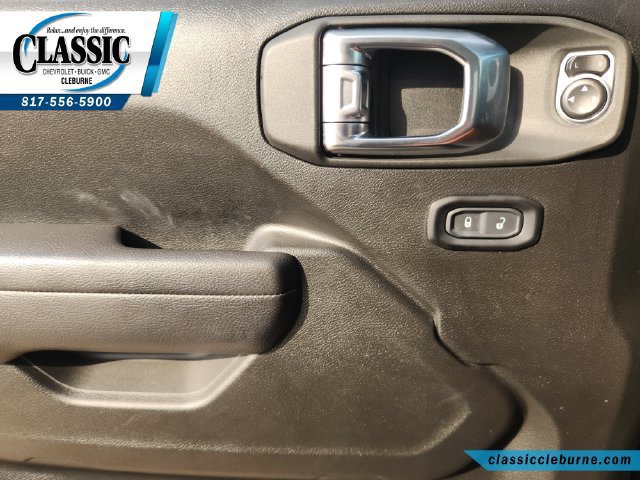 Used 2025 Jeep Wrangler Sport AWD/4WD image 28