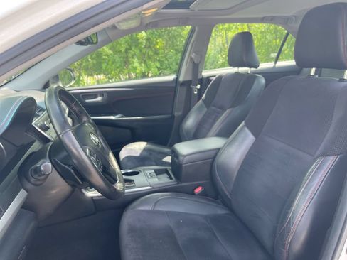 Used 2015 Toyota Camry XSE FWD image 11