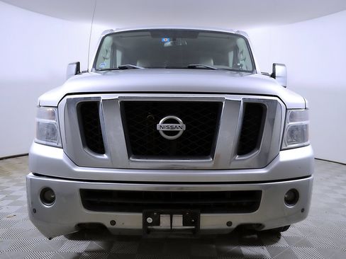 Used 2017 Nissan NV 3500 SL RWD image 5
