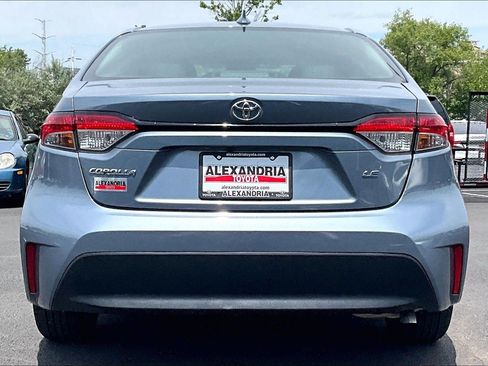 Used 2024 Toyota Corolla LE FWD image 4