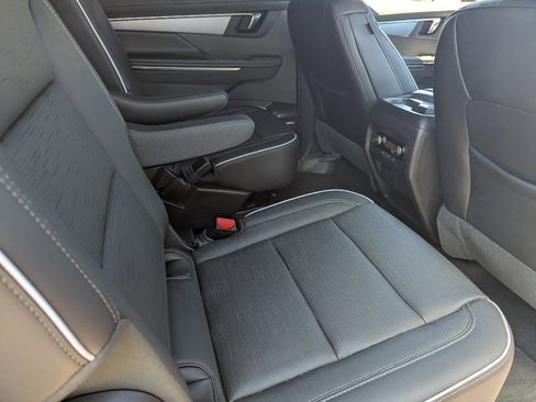 Used 2025 Buick Enclave Sport Touring image 14